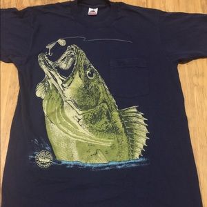 Vintage single stitched Bass fish pocket T-shirt